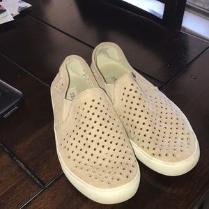 Steve Madden slip on shoes